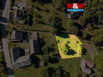 Prodej stavebního pozemku 1200 m²