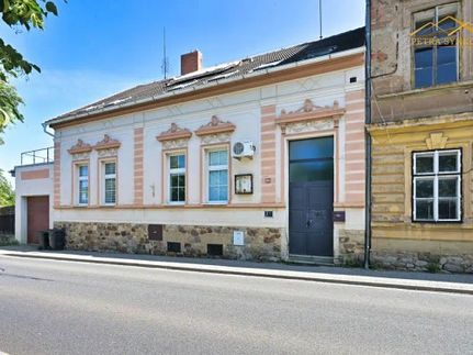 Prodej domu 254 m², pozemek 1374 m²