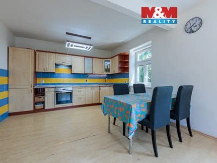 Prodej domu 240 m², pozemek 811 m²