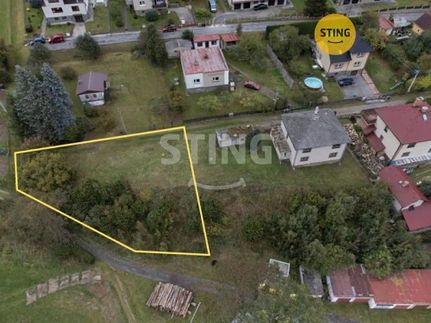 Prodej stavebního pozemku 922 m²