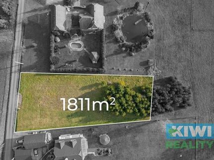 Prodej stavebního pozemku 1811 m²