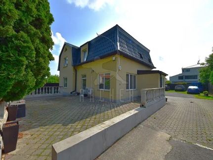Prodej domu 247 m², pozemek 1230 m²