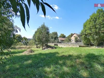 Prodej stavebního pozemku 1922 m²