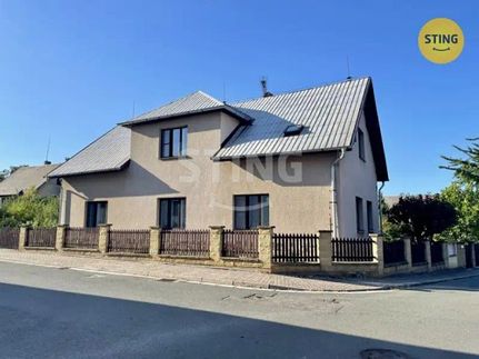 Prodej domu 993 m², pozemek 624 m²