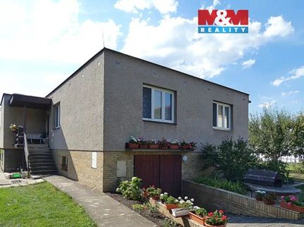 Prodej domu 109 m², pozemek 999 m²