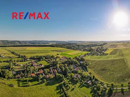Prodej stavebního pozemku 711 m²
