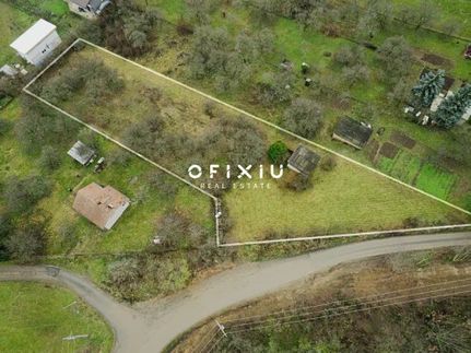 Prodej stavebního pozemku 2388 m²