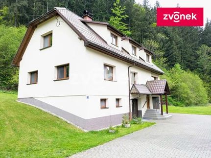 Prodej domu 200 m², pozemek 3800 m²