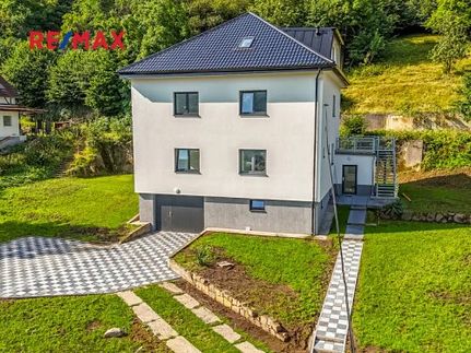 Prodej domu 330 m², pozemek 124 m²