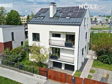 Prodej vily 420 m², pozemek 797 m²