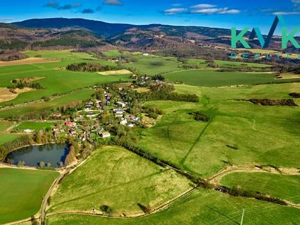 Prodej stavebního pozemku 1066 m²