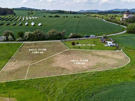 Prodej stavebního pozemku 1084 m²