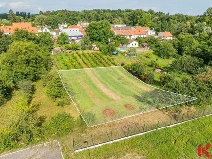 Prodej stavebního pozemku 701 m²
