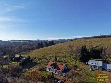 Prodej domu 400 m², pozemek 1390 m²