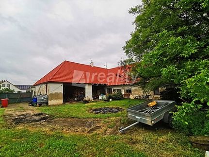 Prodaná  zemědělská usedlost 216 m², pozemek 9247 m²