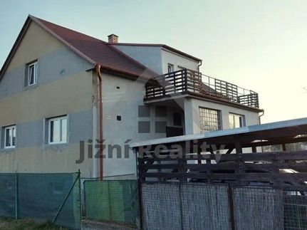 Prodej domu 270 m², pozemek 500 m²
