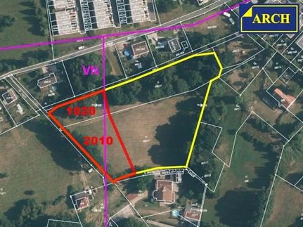 Prodej stavebního pozemku 1211 m²