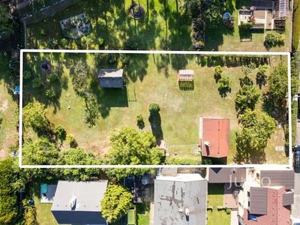 Prodej stavebního pozemku 1497 m²