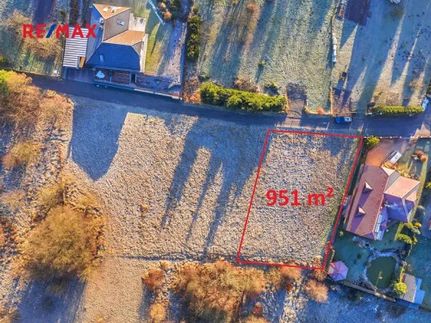 Prodej stavebního pozemku 951 m²