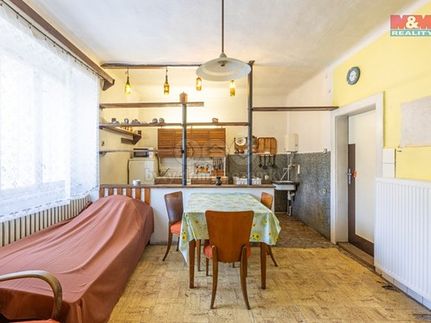 Prodaný  dům 100 m², pozemek 2693 m²