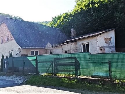 Prodaný  dům 265 m², pozemek 942 m²