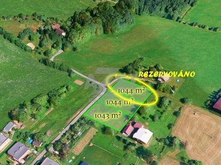 Prodej stavebního pozemku 1044 m²