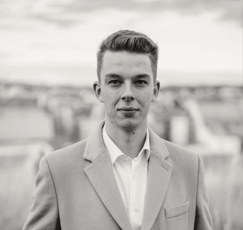 6 zakázek za rok. Reality jsou u nás rodinná tradice, říká makléř Filip Vlček